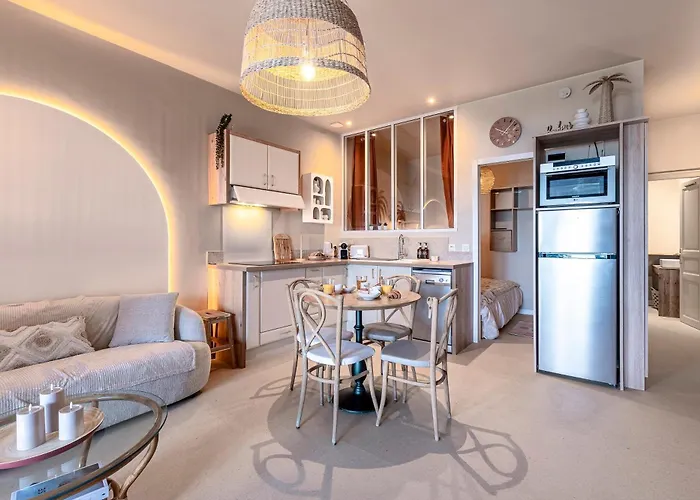 Le Yucca - Vue 100 M De La * Pietrosella